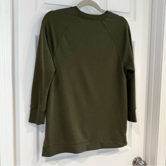 Old Navy and Athletic Women Long Sleeve Shirt & Hoodie Sweatshirt Bundle XS - Picture 7 of 17